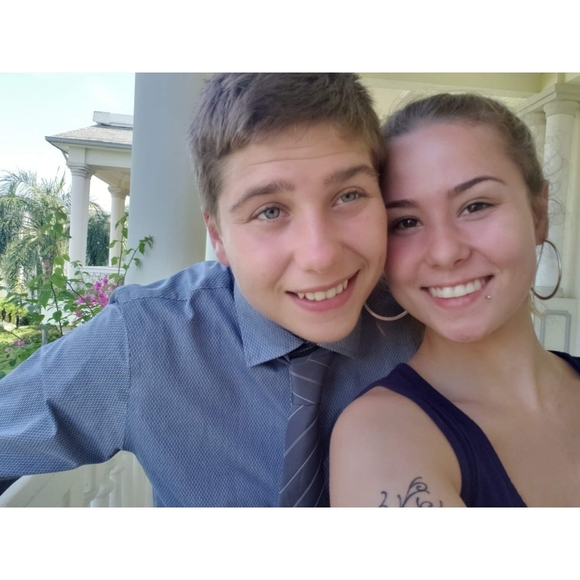 Meet your Posher, Julia - Picture 1 of 1